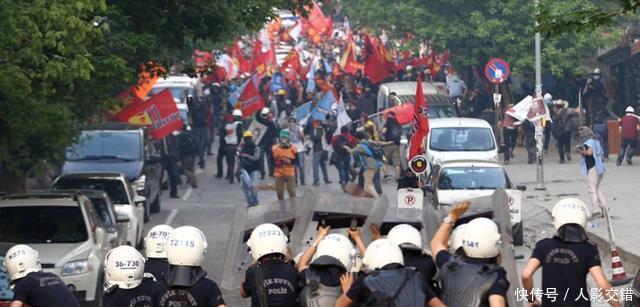 不放|最放不下大国架子的国家, 世界大国都不放眼里, 邻国都被打成死敌