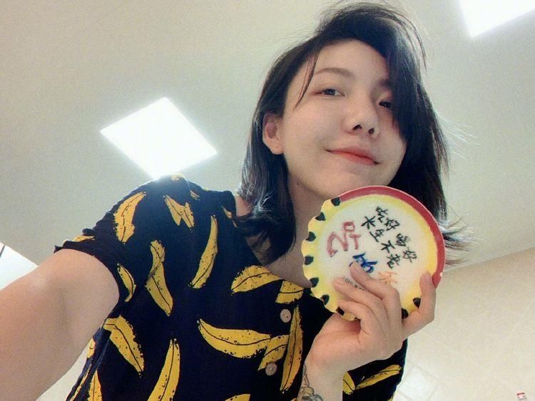  差别|《好声音》镜头频繁对准一个观众，看清正面后，原来是明星脸