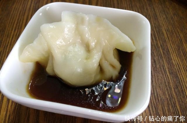 调料|不同地区吃饺子时,都会蘸哪些“调料”原来学问如此之大