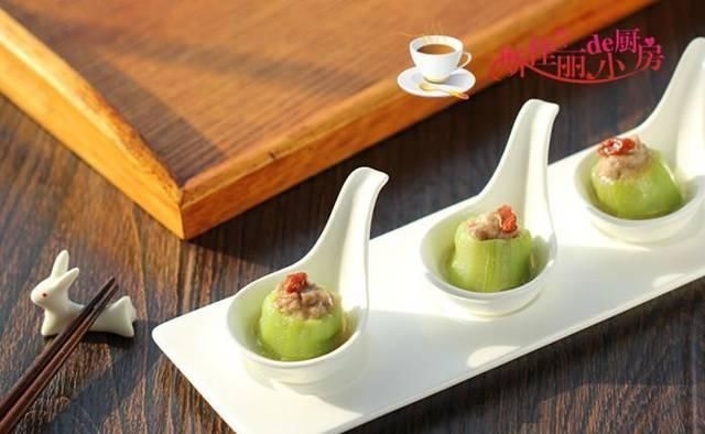 热锅凉油|丝瓜的8种做法,买上一根几块钱,每天变着花样做,家人都抢着吃