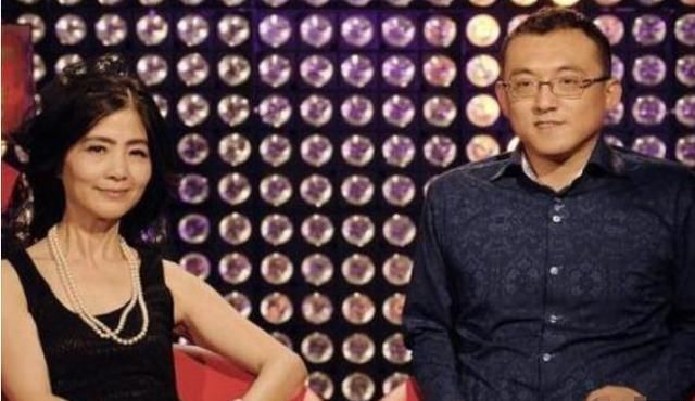 非诚|34岁小伙在《非诚勿扰》“抱”51岁阿姨,牵手成功后现状令人唏嘘