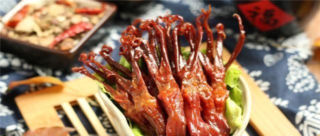 零食|学生买不起的四种零食,汉堡包上榜了,全吃过的就是家中有矿了