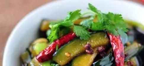  三鲜|精选美食：香甜玉米羹、铁板三鲜、糙米薏仁红豆汤、麻辣酱黄瓜