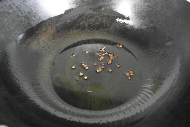 季豆段|夏季此菜正当季,我家隔三差五吃一次,生津解暑,增强免疫力