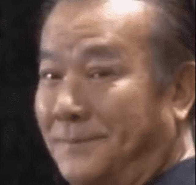  香港娱乐圈|著名影星李修贤参加曾志伟爱妻葬礼，苍老的模样让人看了心疼