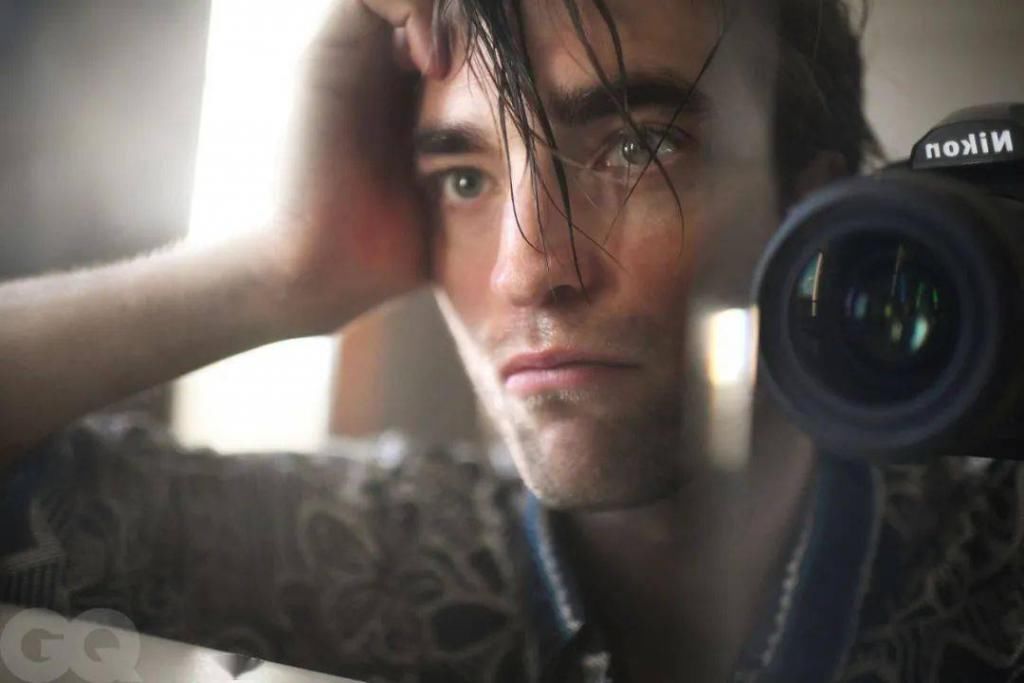  信条|《信条》来了！从暮光男到新蝙蝠侠，34岁罗伯特·帕丁森能翻身吗