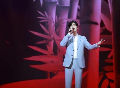  竹子|肖战竹林大片花絮曝光，原来和竹子相关的他，也有个梦想和希望