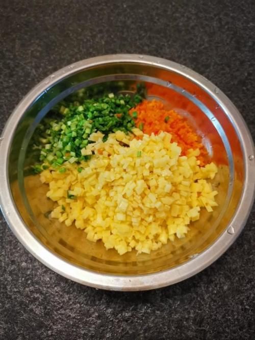  美味|土豆生煎包，家常的做法，简单美味！