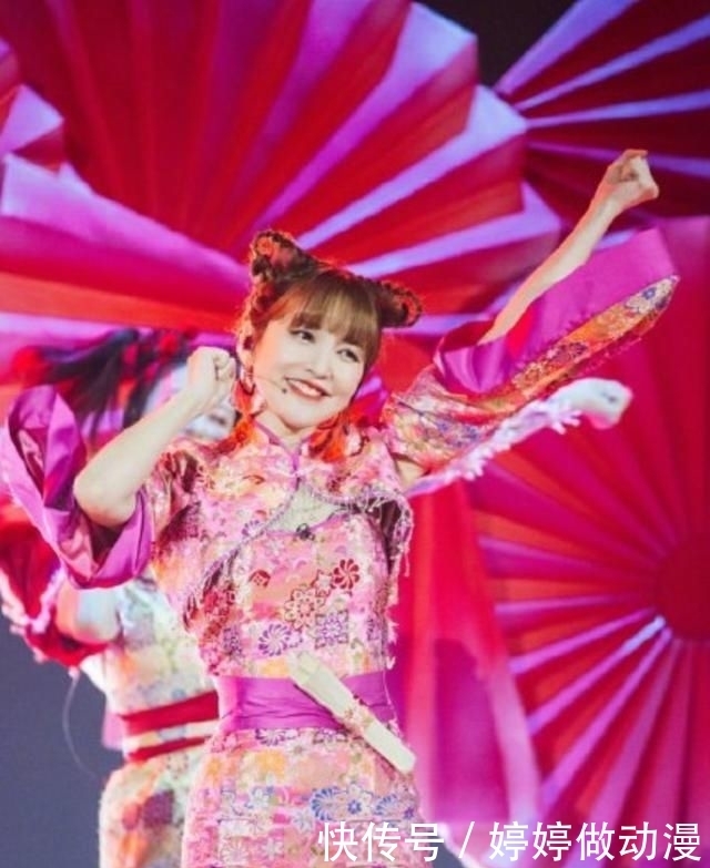  次公演舞台|金莎大方回应与导演鄢颇绯闻，曝曾被前经纪人骗：不想再做傻白甜