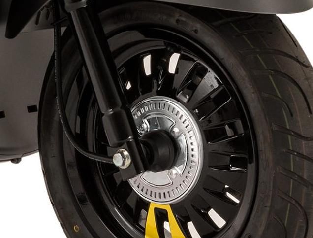  它匹配|标志DJANGO姜戈来了，12.6马力油耗2.9L，前后碟刹配ABS，2.28万