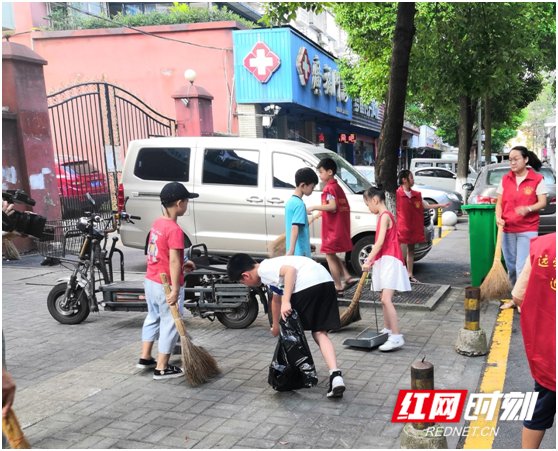 主人|武陵区穿紫河街道：社区小主人 文明我先行