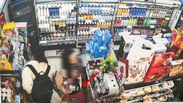  白领|4天多次偷窃，吃穿用的都有！居然还是研究生和白领，都被判刑了