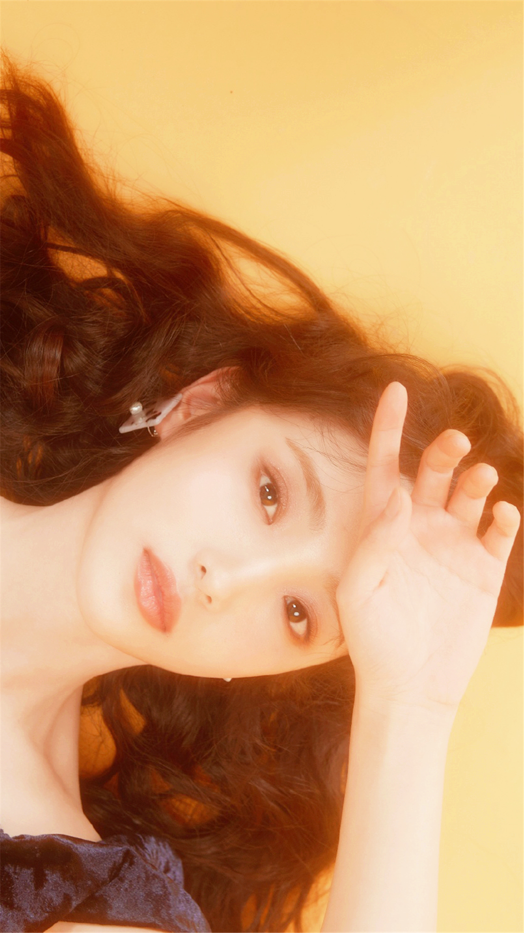 许梦圆清甜时尚写真壁纸图片