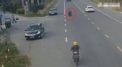  不料|大爷挑电动车碰瓷，不料被撞进了医院，醒来就要5万赔偿费