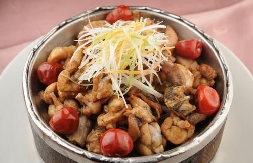 需加|炒鸡不要随便加水，只需加一点“它”，就能越闷越香！