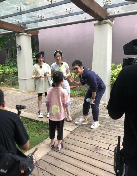  三峡人家|《中餐厅4》最新＂航＂情，网友：啥时候来我们这儿录？