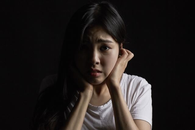 婚姻|离婚率如此高的背后，哪些因素在打破婚姻稳定？最终成为半路夫妻