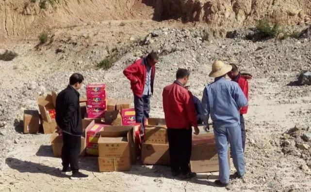 男子|全面禁止！男子非法储存烟花爆竹已被行政拘留！！