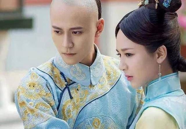 男弱|蓝盈莹与曹骏分手前曾悄悄换头像，女强男弱真是爱情里的大山吗？