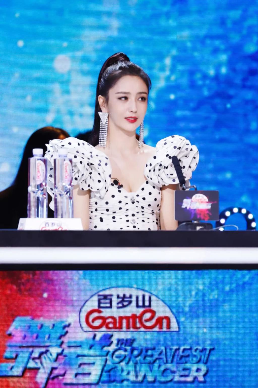 舞者|《舞者》李祎然月下起舞引赞叹,宋雨版徐志摩浪漫唯美