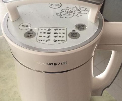  打出来的豆|打豆浆时，别泡好黄豆就直接打，多加这1步，豆浆香浓更好喝！