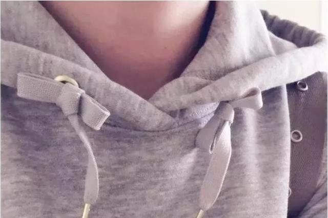  尽量|幼儿园老师建议：尽量别让女孩穿裙子上学，给出的理由很中肯