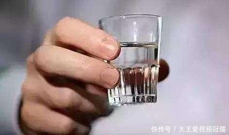 身体内|为何有的白酒喝完后半夜出现口渴的现象,有的则不会,终于明白了