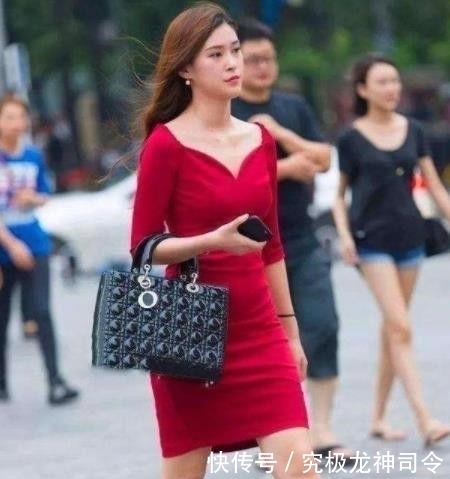  很好|个性时尚的美女街拍：气质很好的美女，展现女神姿态！