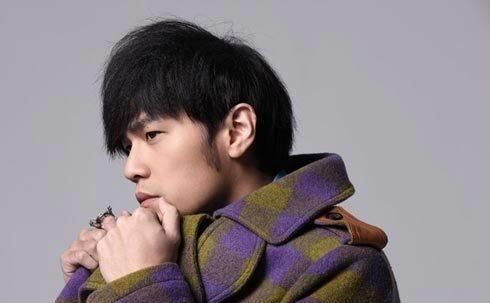  直播|周杰伦直播首秀，一小时不到就赚三千万！关之琳王祖蓝都来捧场