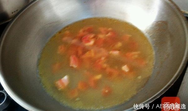 西红柿|教你快手热汤面的食谱,吃一口面,喝一口汤,秋冬季节不怕冷