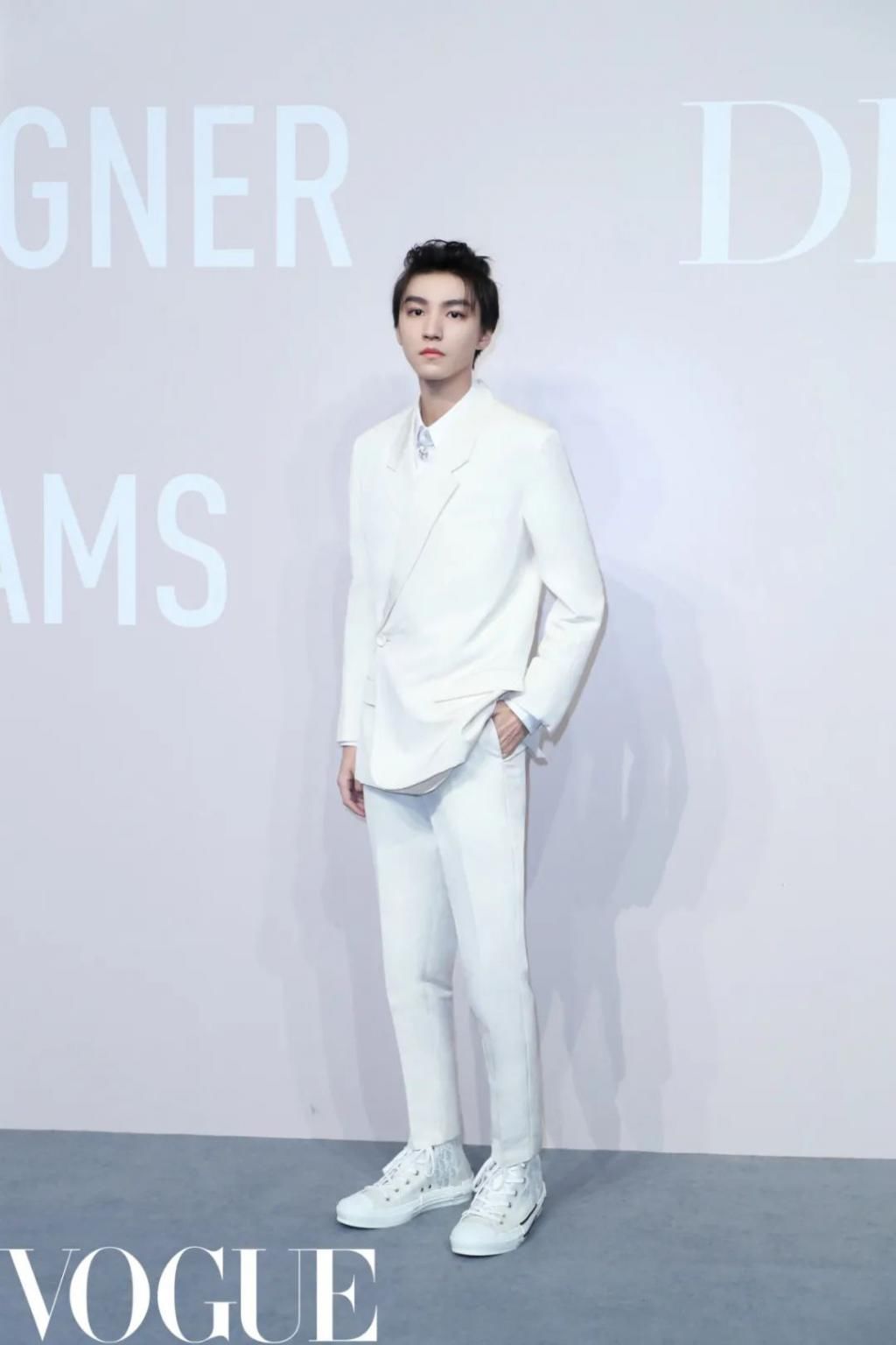 裙子|全世界最美的裙子,都藏在这个展览里