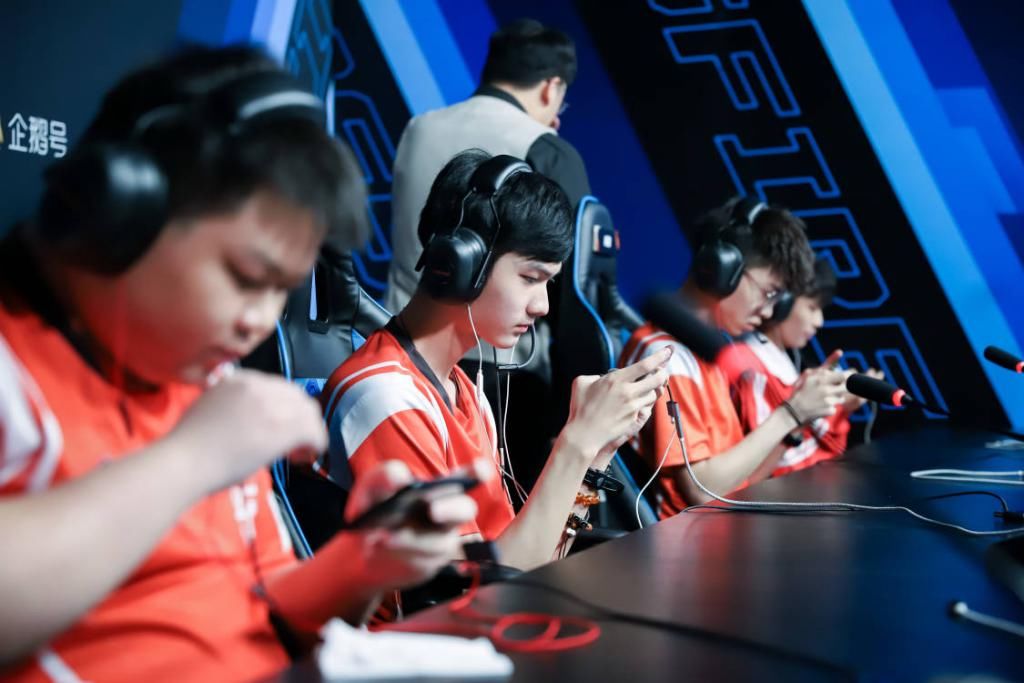 全力以赴|R.LGD林准：冠军一直是R.LGD的目标 季后赛将全力以赴