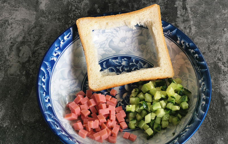  a379|剩面包片别丢，试试这做法，外焦里嫩，孩子早餐吃它真营养！