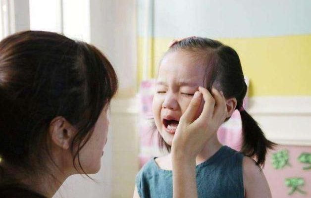  尽量|幼儿园老师建议：尽量别让女孩穿裙子上学，给出的理由很中肯