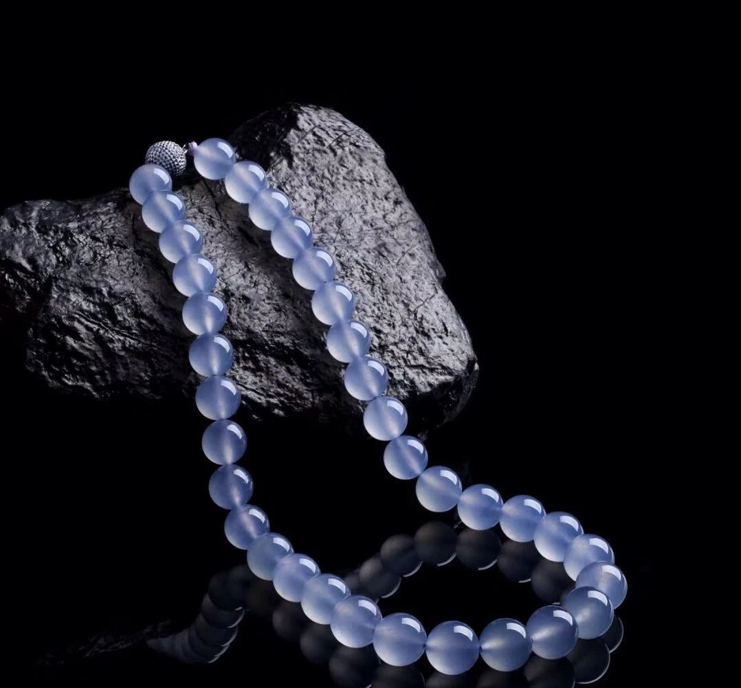 二镯|一蛋二镯三珠链……快来看看翡翠的最新价值排名!