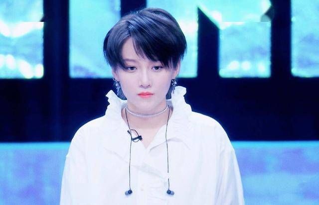  套路|《青你2》淘汰选手曝内幕，眼见不一定为实，品牌方也被“套路”