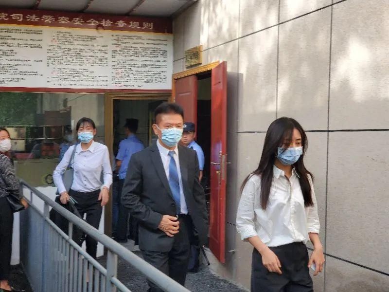  身亡|谭松韵母亲被撞身亡案判了：肇事者获刑6年