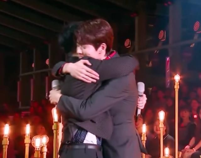 浪姐|《浪姐》二公舞台表演迎来助阵嘉宾,看清是谁后,观众都不淡定了