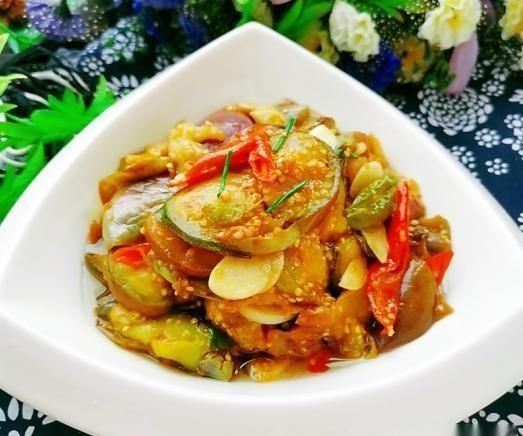  牛肉|香煎茄子，牛肉血旺，香辣土豆片，炖牛腩的做法