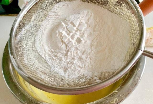 葡萄干|美食分享:新吃法玉米粉蓝莓葡萄干蛋糕卷美味