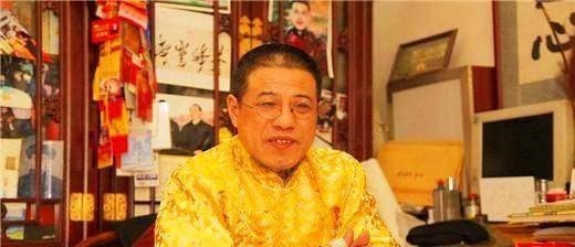 帝王|此人是乾隆七世孙,长的最有帝王相,至今保留皇帝的扳指