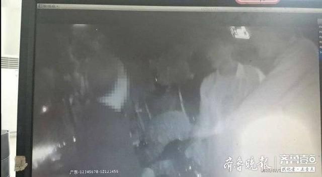  齐鲁晚报|情报站｜醉酒男子睡在路口！俩高三毕业生深夜守护