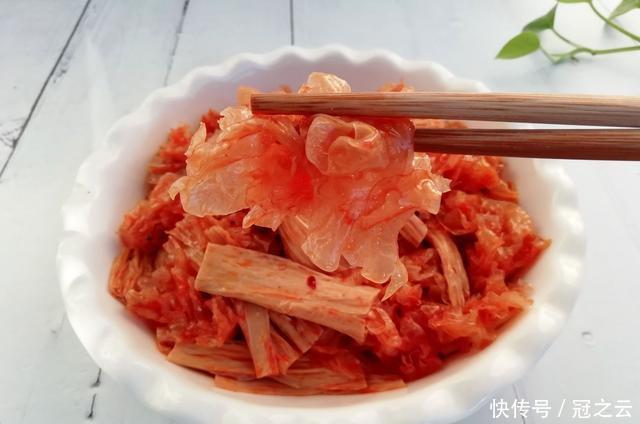  银耳|腐竹和它是天生一对，这样做营养又开胃，女人孩子吃最适合