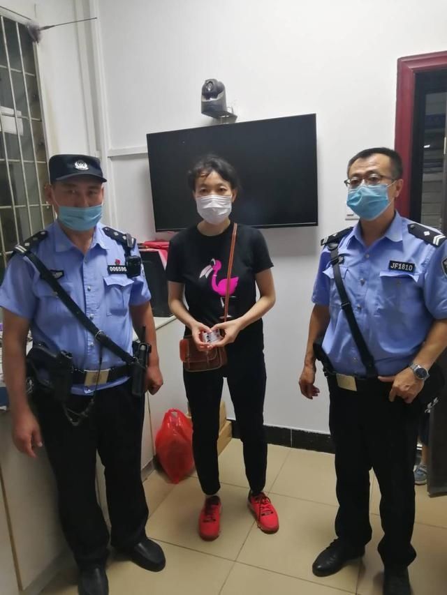  民警|热心群众捡到医保卡，石家庄民警快速找到失主