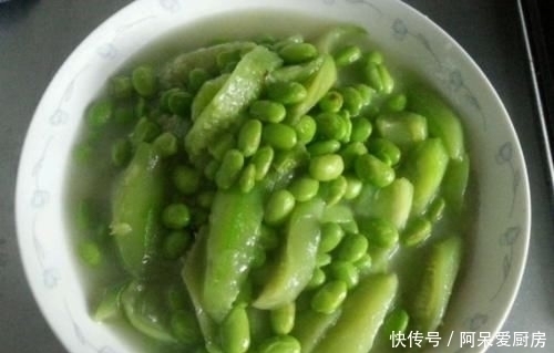 天然|丝瓜和此物一起炒,等于天然“嫩肤菜”,排出毒素,肌肤更细腻