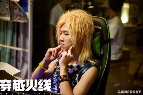  吴磊|《穿越火线》网剧终极预告 鹿晗吴磊跨时空争冠