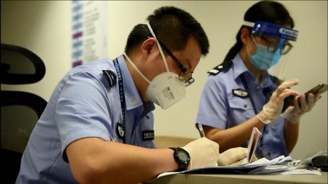 国门|腼腆、呆萌的“理工男”是如何守护国门的