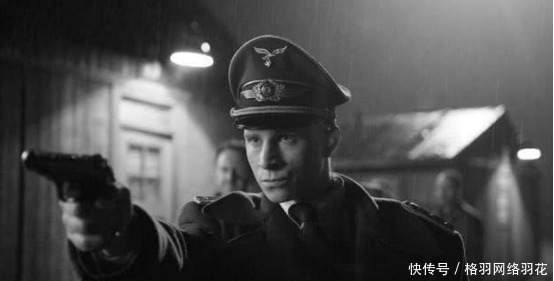 制服|疯狂的二战德国兵,捡到一套军官制服后,他的行为震惊这个世界