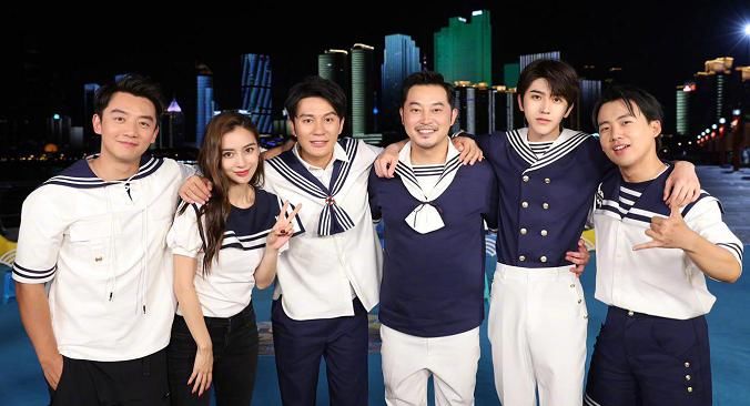  生图|《跑男》现场路透照，杨颖少女感满满，再一次被蔡徐坤迷住