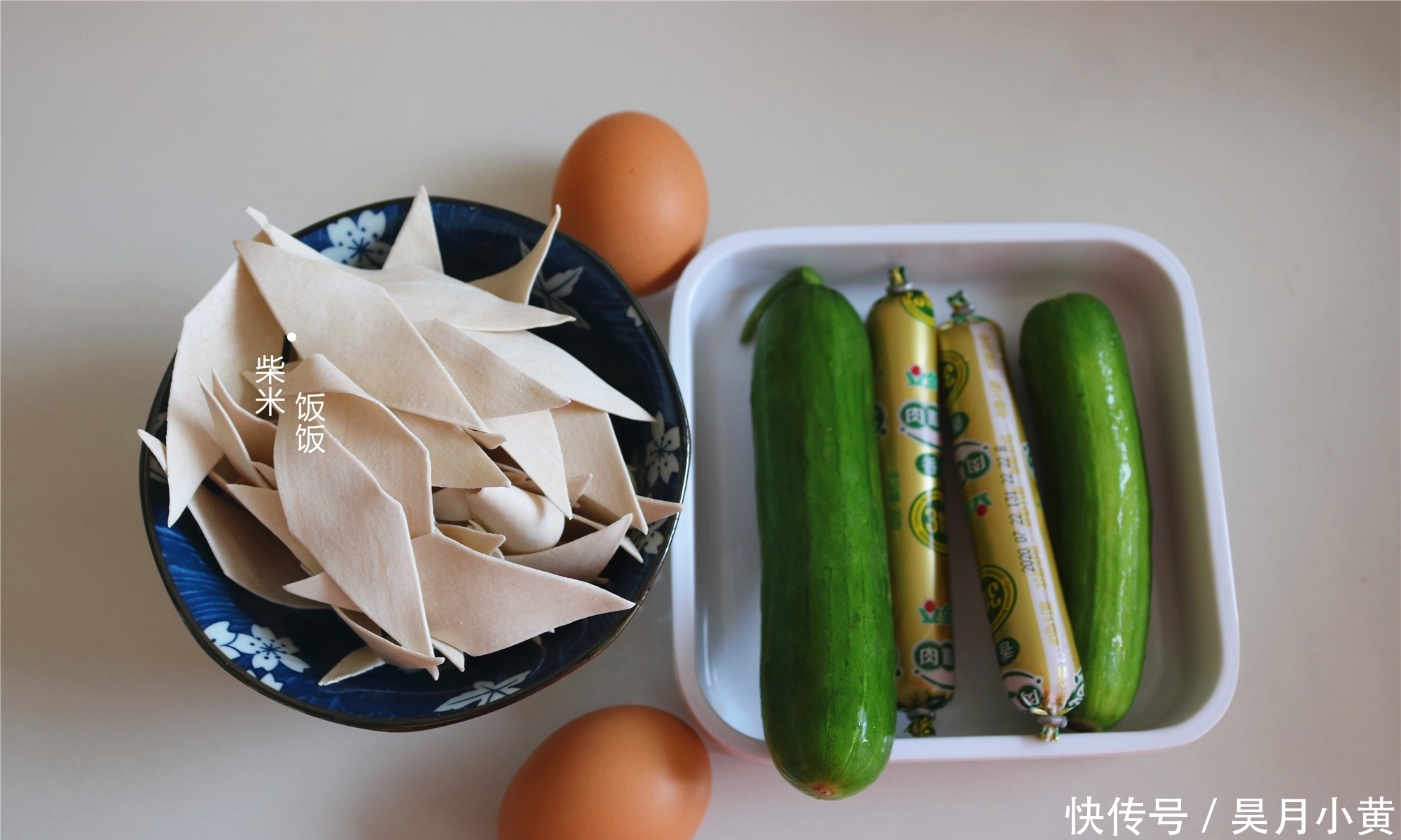 懒人|娘俩的懒人午餐,饭菜一锅出,每人一碗,网友:真省事